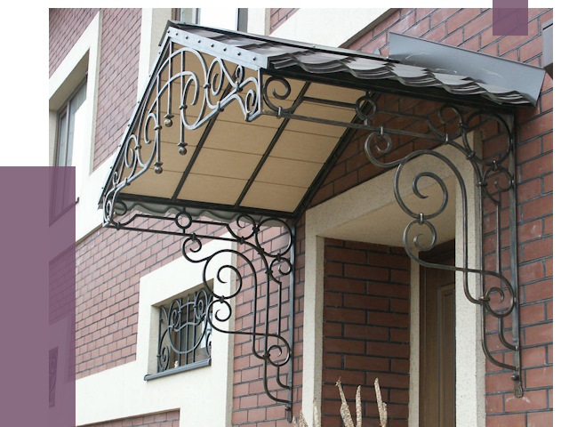 Двускатные козырьки в Дальнегорске под ключ от 12880 руб.