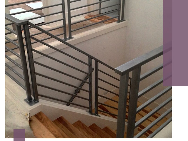 Изготовление поручней из металла и дерева в Дальнегорске